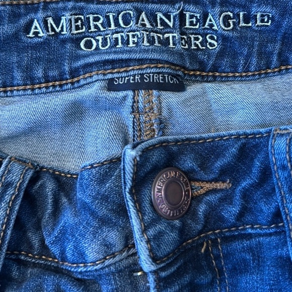 American Eagle Outfitters Women's Blue Denim Short - Picture 3 of 7